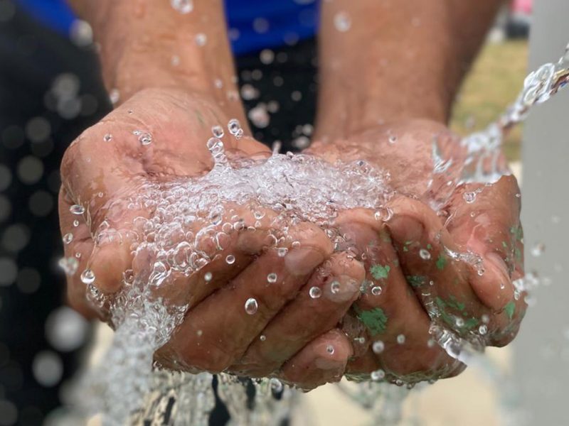 População comemora sistema de água em Ponta Negra